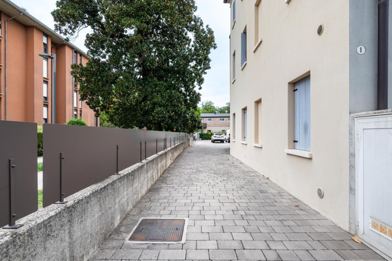 Corte Cappuccina 14 Elegant Apt Con Parcheggio! Padova Exterior foto